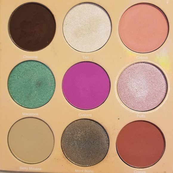 JUVIA'S PLACE Other - JUVIA'S PLACE EYESHADOW PALETTE THE DOUCE